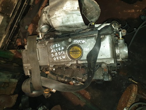 Opel astra sedan - motor, x